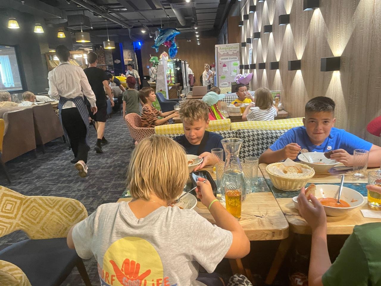 Школа мяча. Футбольный дневной кэмп Кузьминки – детская программа, Москва, м. Кузьминки. Путевки на детские программы на 2026 год, фото питания 2