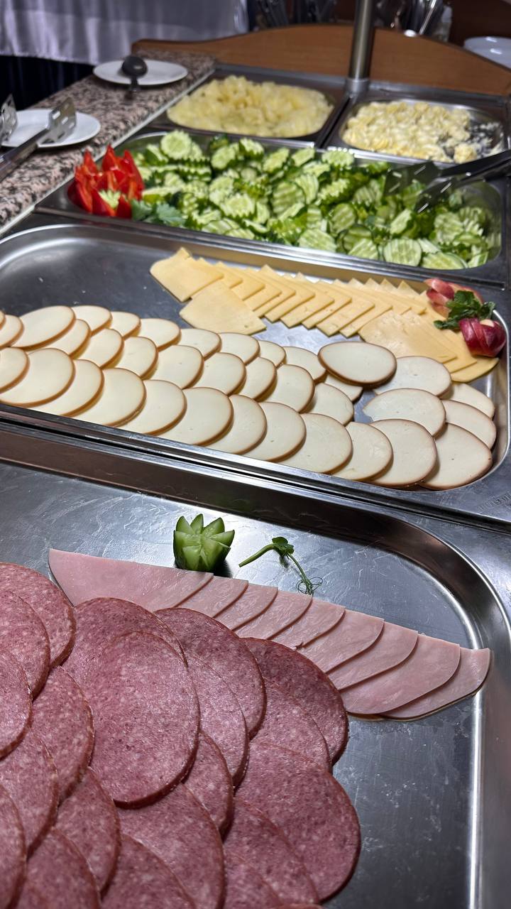 Сборы по плаванию SwimRocket в Анапе  – детская программа, Анапа. Путевки на детские программы на 2026 год, фото питания 4