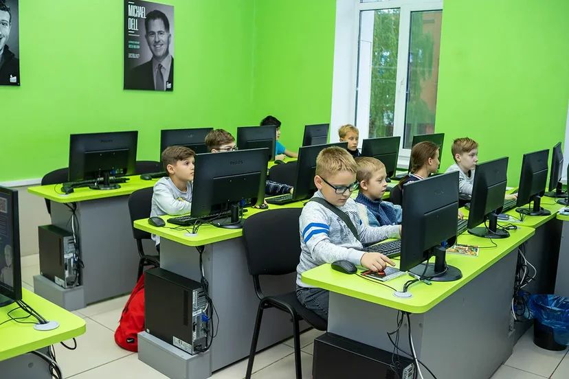 «Академия TOP» – Городской компьютерный лагерь в Новомосковске, фото 1