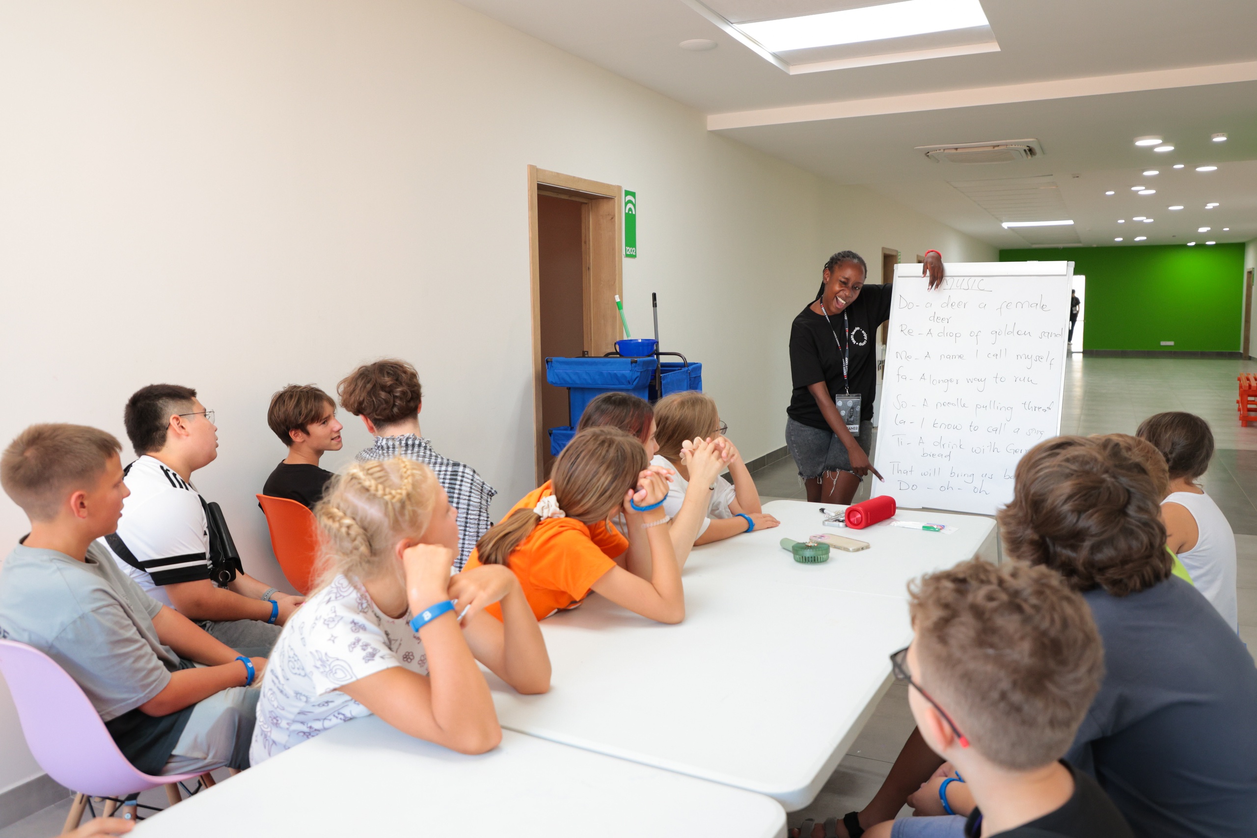 Enjoy Camp English. Yali Izmir – языковой лагерь, Турция, Измир. Путевки в детский лагерь на 2026 год, фото обучения 5