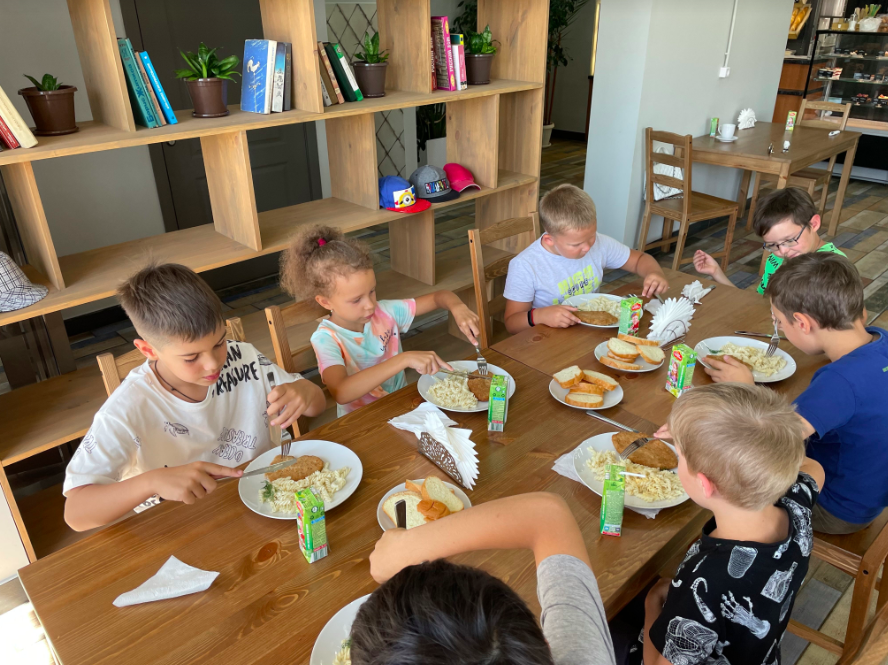 Smart Kids – городской лагерь, Чебоксары, 2 локации. Путевки в детский лагерь на 2026-2027 год, фото программы 4