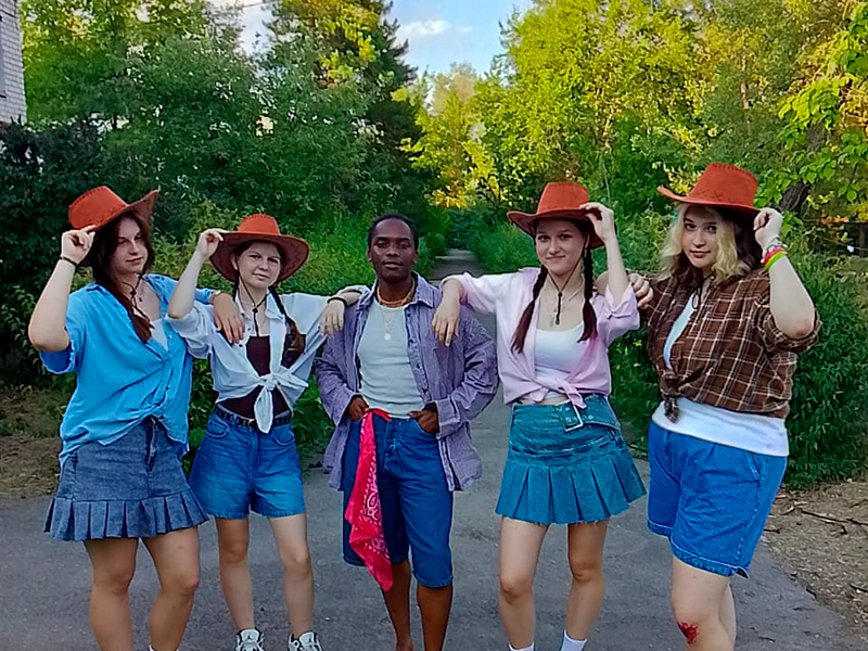 Лингвистическая программа Путешествие в Сафари – детская программа, Волгоградская обл., Среднеахтубинский р-н. Путевки на детские программы на 2026 год, фото программы 3