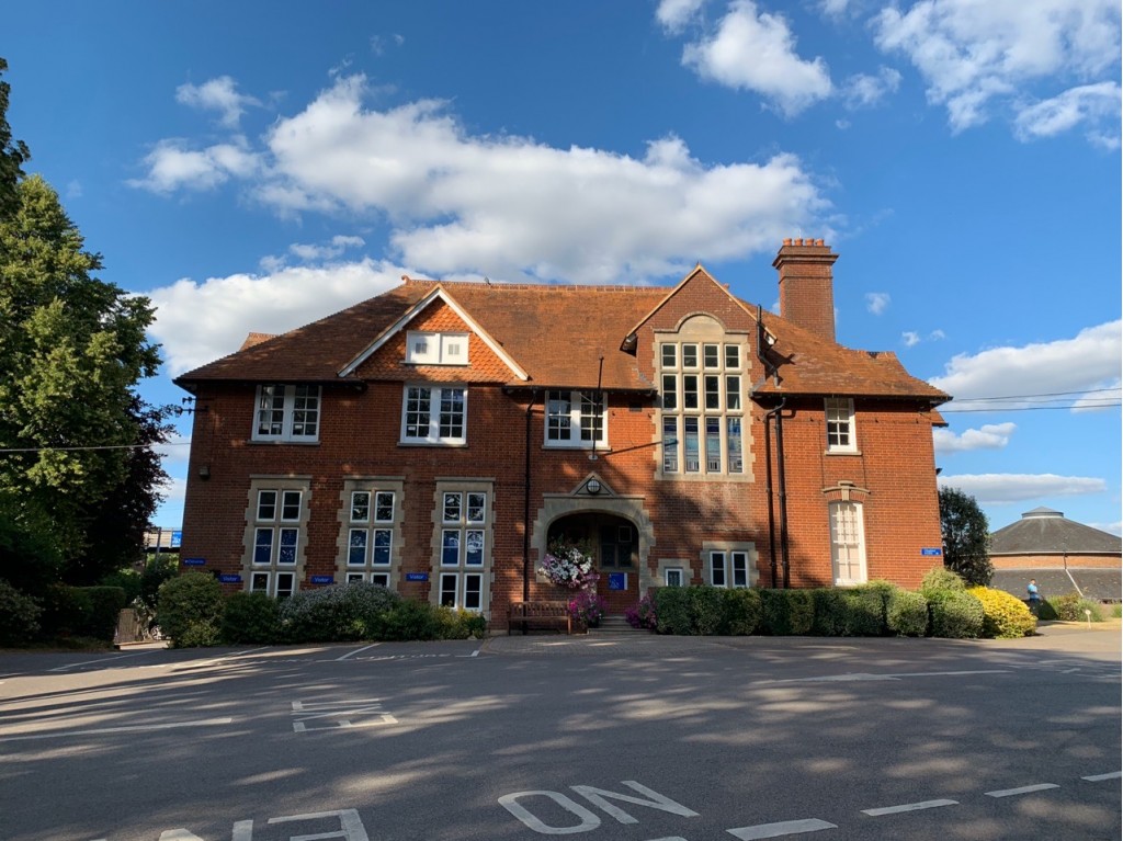 Aurinko Camp Англия – языковой лагерь, Англия. Путевки в детский лагерь на 2026 год, фото размещения 1