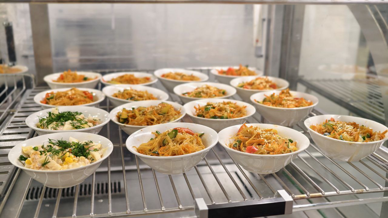 Сборы по плаванию SwimRocket в Домодедово – детская программа, Московская обл., Домодедово. Путевки на детские программы на 2026 год, фото питания 8