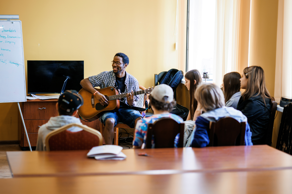 Oxford Camp Эдем 4* Classic – языковой лагерь, Московская обл., Орехово-Зуево. Путевки в детский лагерь на 2026 год, фото обучения 2