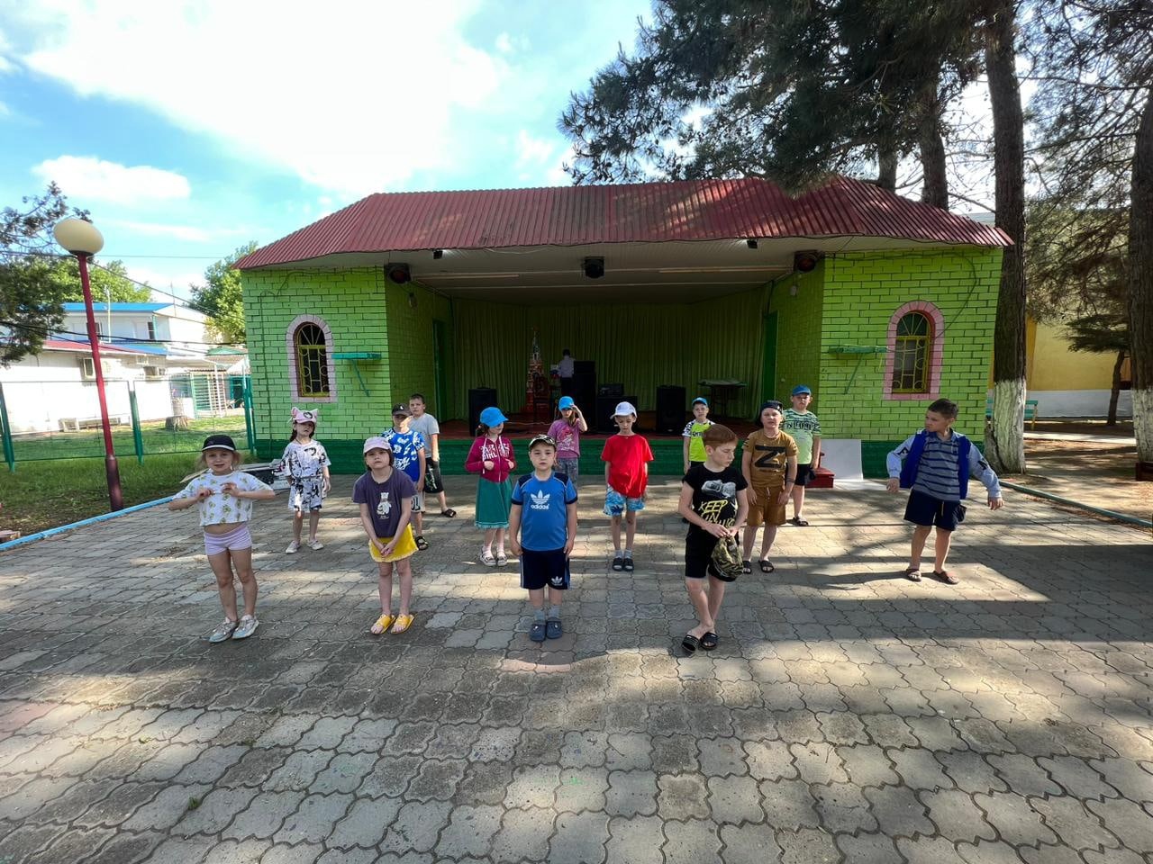 Детский языковой лагерь English Camp – лагерь на море, Краснодарский край, Анапа. Путевки в детский лагерь на 2026-2027 год, фото программы 12