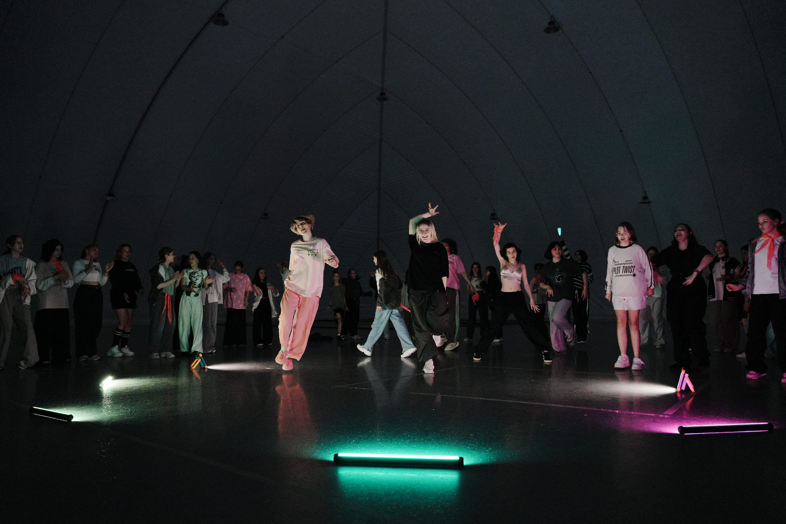 Танцевальный K-pop лагерь Vysota Dance Camp – творческий лагерь, Московская обл., Истра. Путевки в детский лагерь на 2026 год, фото программы 6