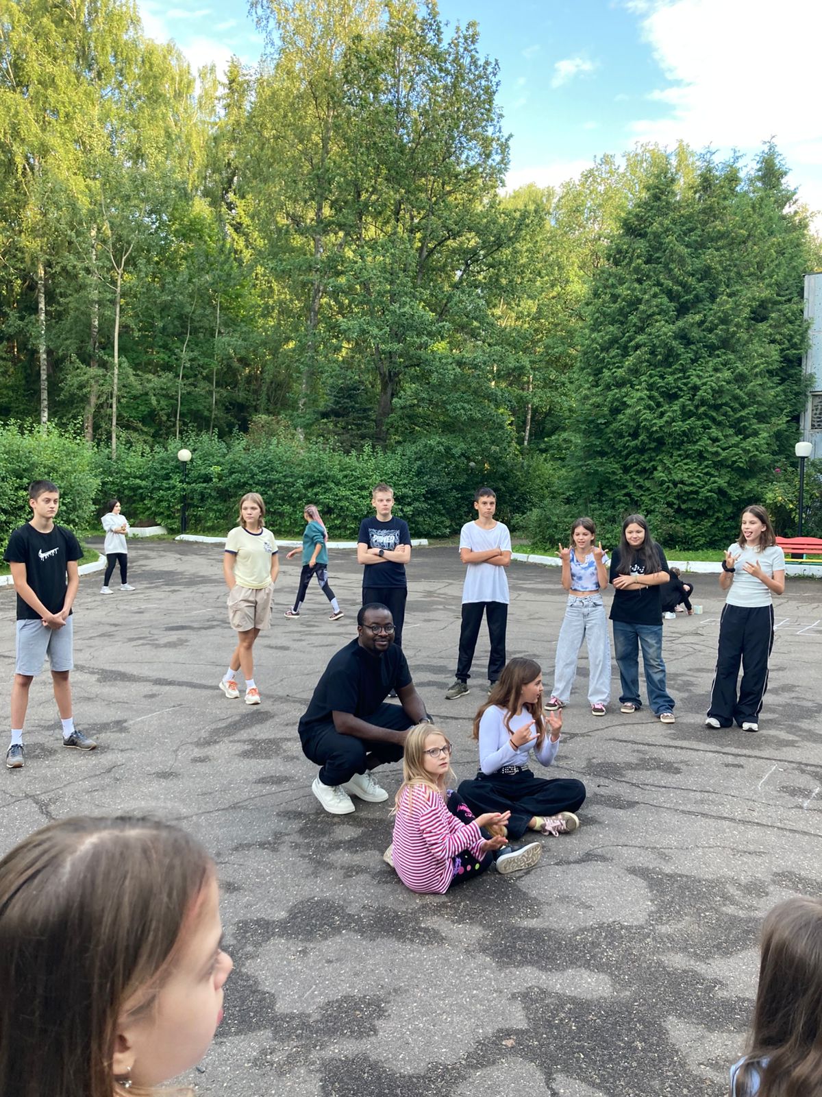 Optimist English Camp – языковой лагерь, Московская обл., Одинцовский р-н. Путевки в детский лагерь на 2026-2027 год, фото программы 3