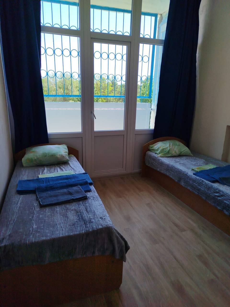 Кульбит в ДОЛ Жемчужина – лагерь на море, Крым, Евпатория. Путевки в детский лагерь на 2026 год, фото размещения 3