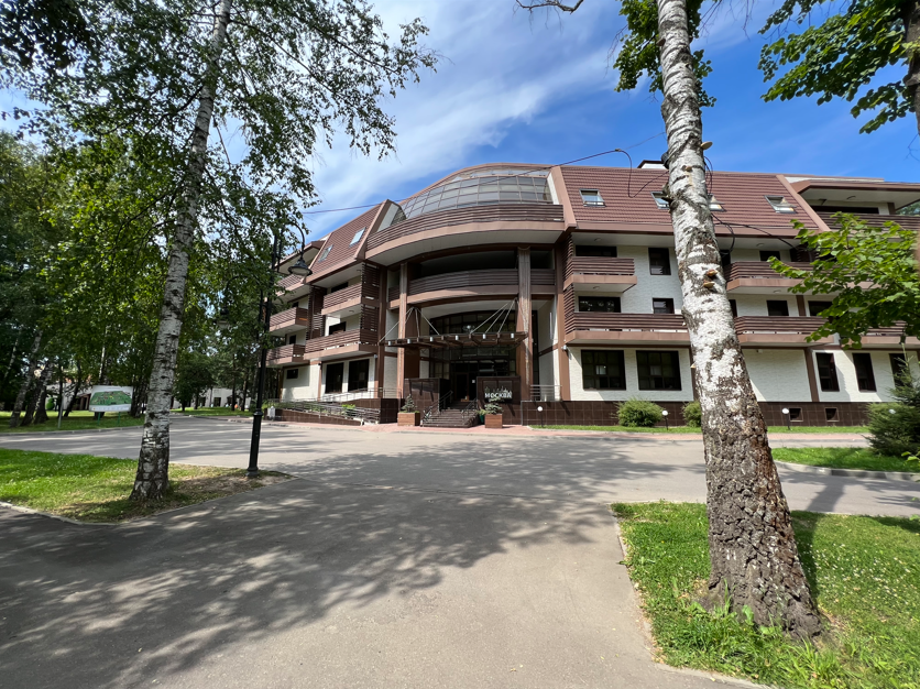Образовательный интенсив Enjoy AI Camp. Ёлочки – детская программа, Московская обл., Домодедово. Путевки на детские программы на 2026 год, фото размещения 1