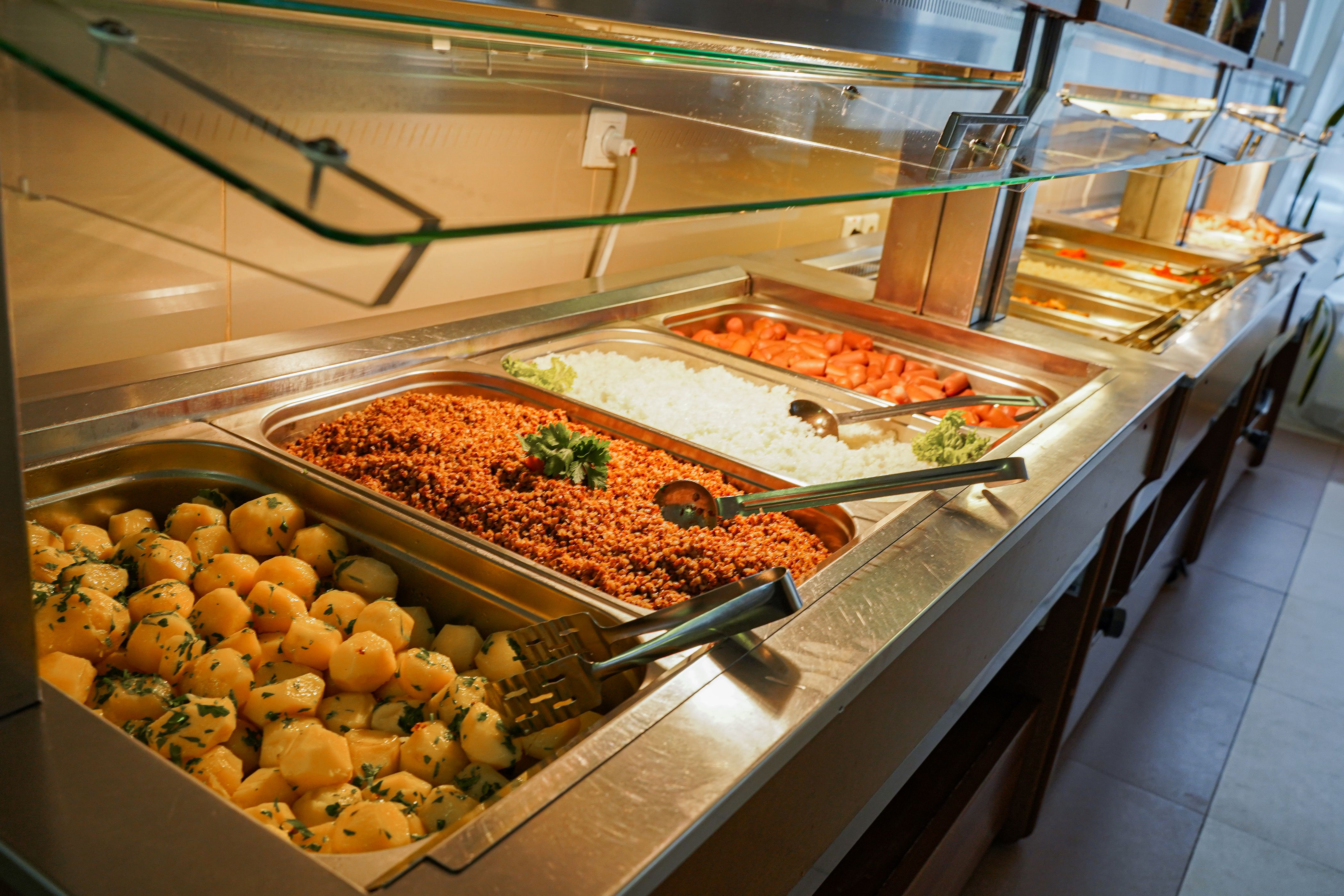 IP RUSSIA в Сочи – языковой лагерь, Краснодарский край, Сочи. Путевки в детский лагерь на 2026 год, фото питания 2