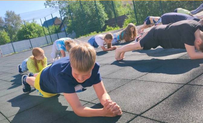 Френдзбург – языковой лагерь, Московская область, Щелковский район. Путевки в детский лагерь на 2026 год, фото программы 1