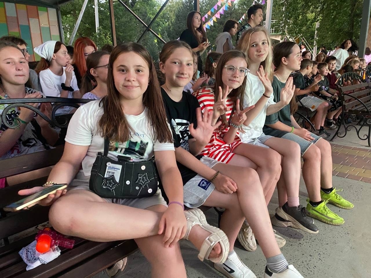 Страна Чудес в ДОЛ им. Гули Королевой – языковой лагерь, Волгоградская область, Городищенский район. Путевки в детский лагерь на 2026 год, фото программы 3