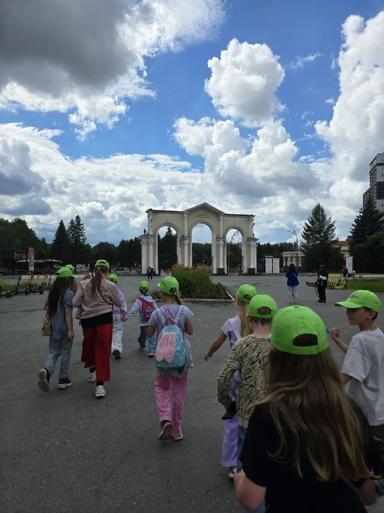 Super Camp – городской лагерь, Екатеринбург, 2 локации. Путевки в детский лагерь на 2026 год, фото программы 11