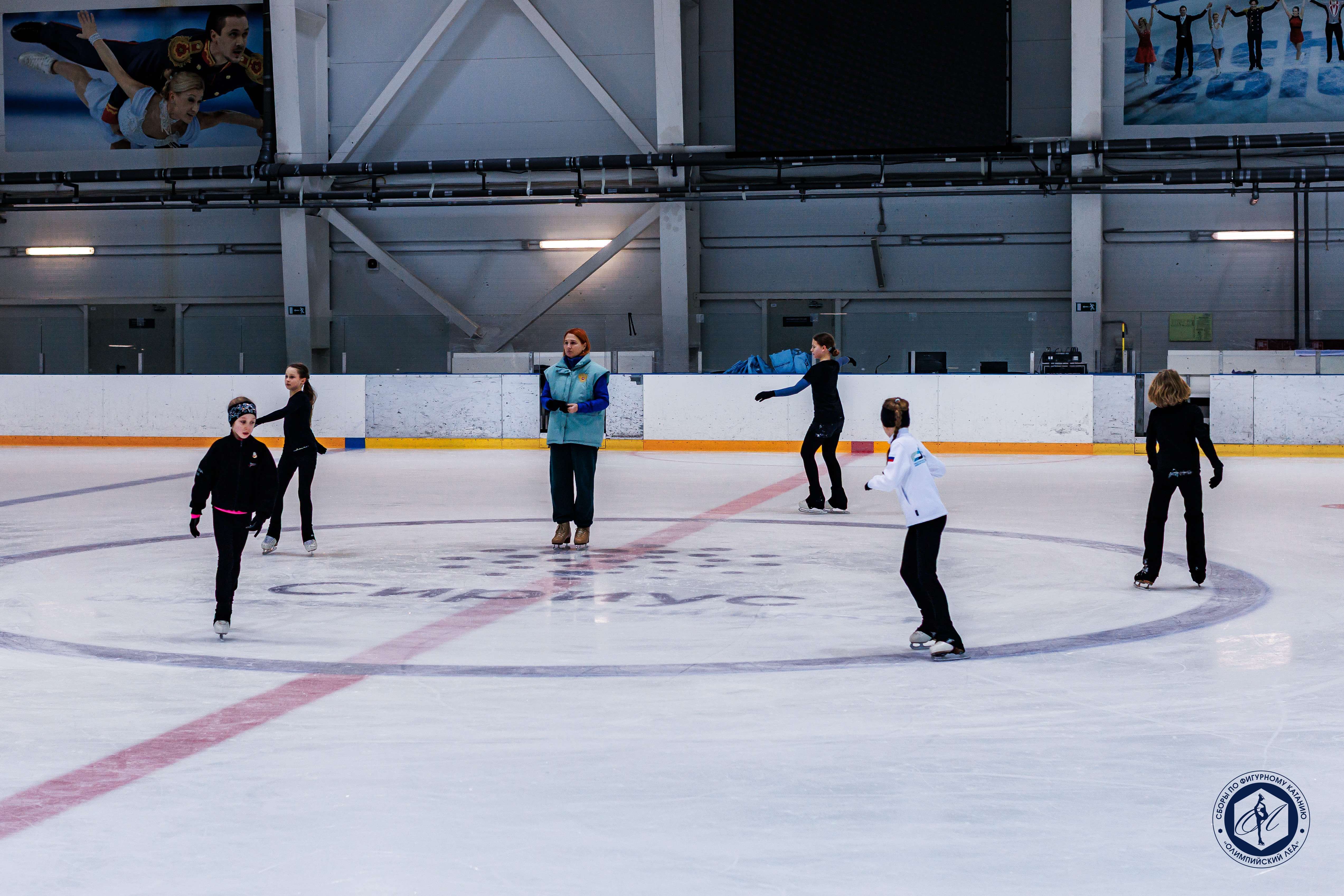 People School. Сборы по фигурному катанию – спортивный лагерь, Краснодарский край, Сочи. Путевки в детский лагерь на 2026 год, фото программы 1