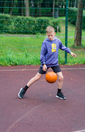 SportZania. Ершово – языковой лагерь, Московская обл., Ершово. Путевки в детский лагерь на 2026 год, фото программы 11