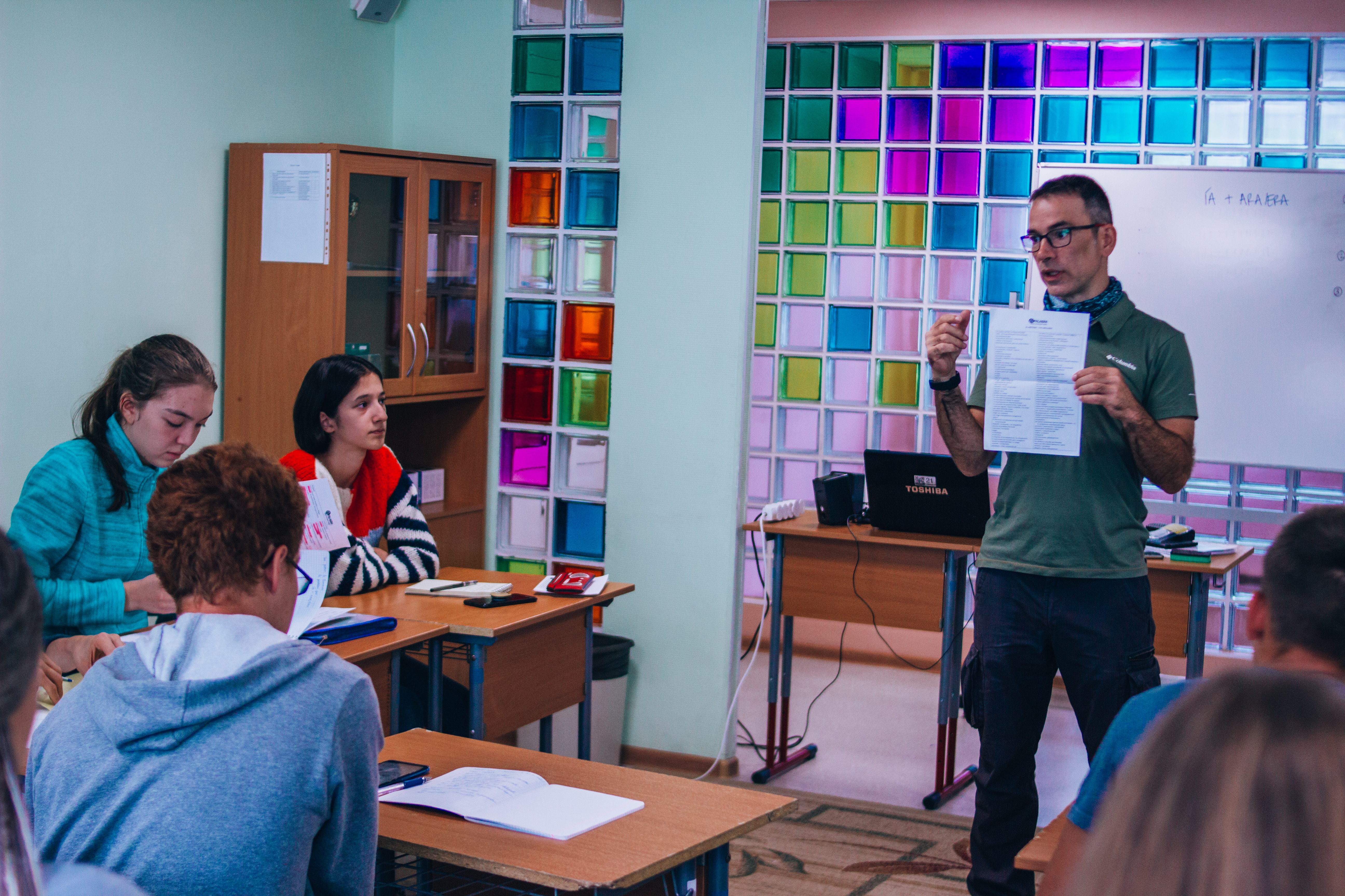 Выездные школы по подготовке к новому олимпиадному сезону – языковой лагерь, Московская область, Мытищинский район. Путевки в детский лагерь на 2026-2027 год, фото обучения 6
