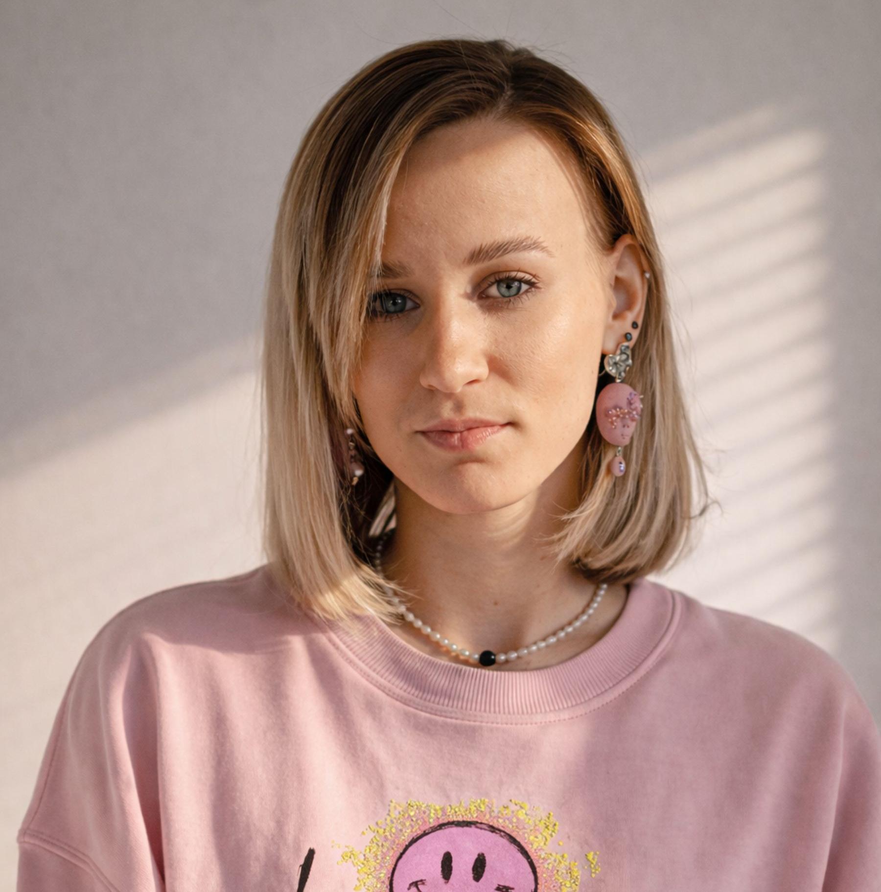 Анастасия Короба - Творческий лагерь Атмосфера. Живопись и гончарное искусство – творческий лагерь, Московская обл., Пушкинский р-н. Путевки в детский лагерь на 2026 год