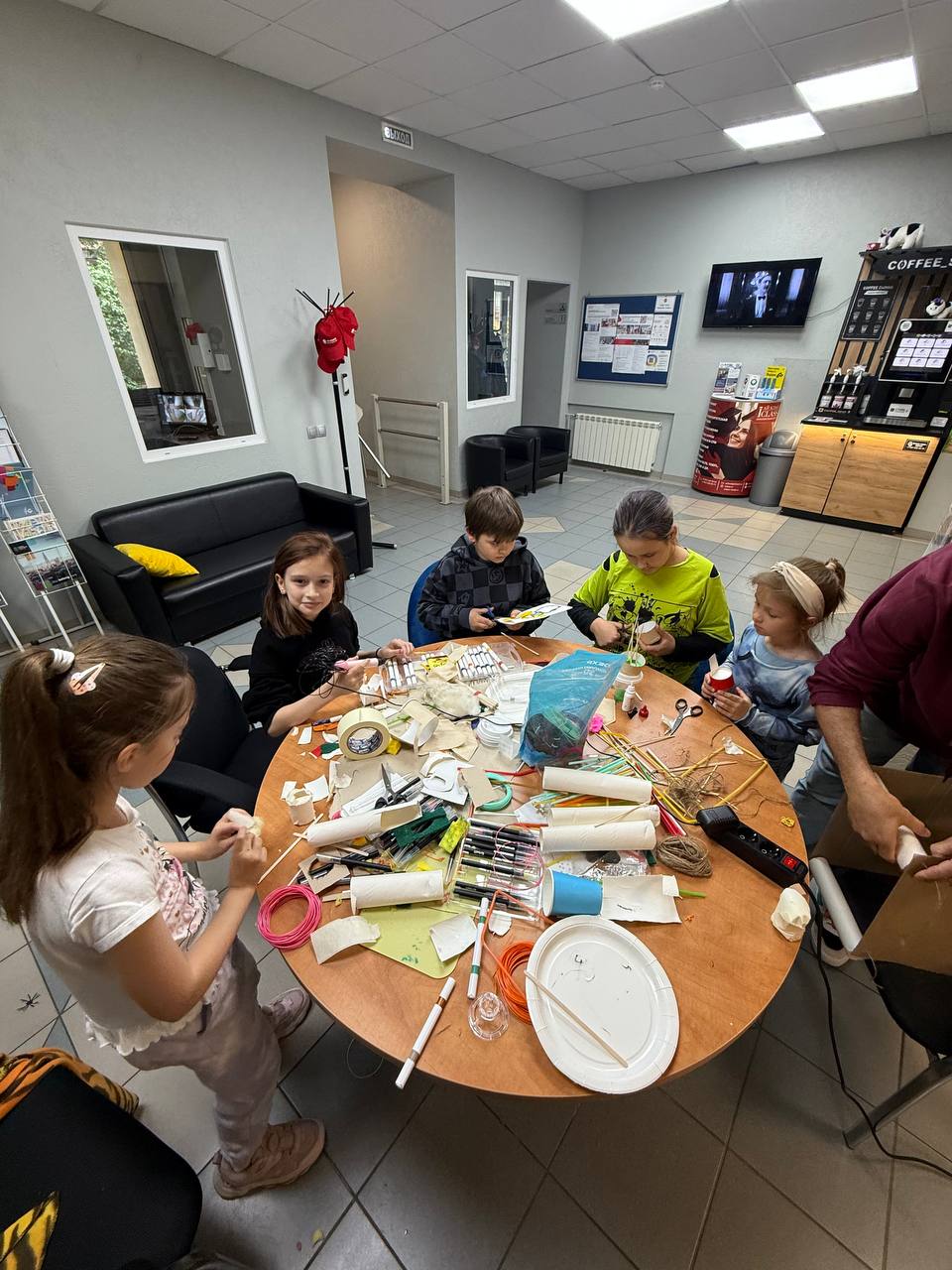 Английский городской лагерь Ай Класс - IClass English Language Camp – детская программа, Санкт-Петербург, м. Петроградская. Путевки на детские программы на 2026 год, фото программы 3