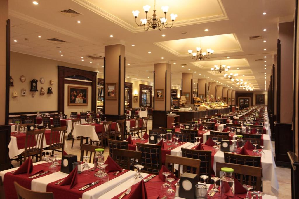 Enjoy Camp English. Yali Izmir – языковой лагерь, Турция, Измир. Путевки в детский лагерь на 2026 год, фото питания 6