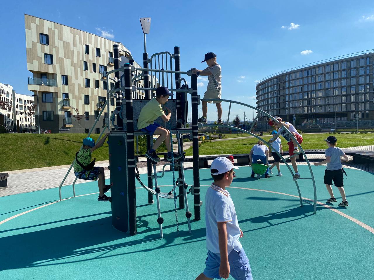 Инжиниум. Математика PRO. Гибридный формат – IT и математический лагерь, Московская обл., Истринский р-н. Путевки в детский лагерь на 2026 год, фото программы 9