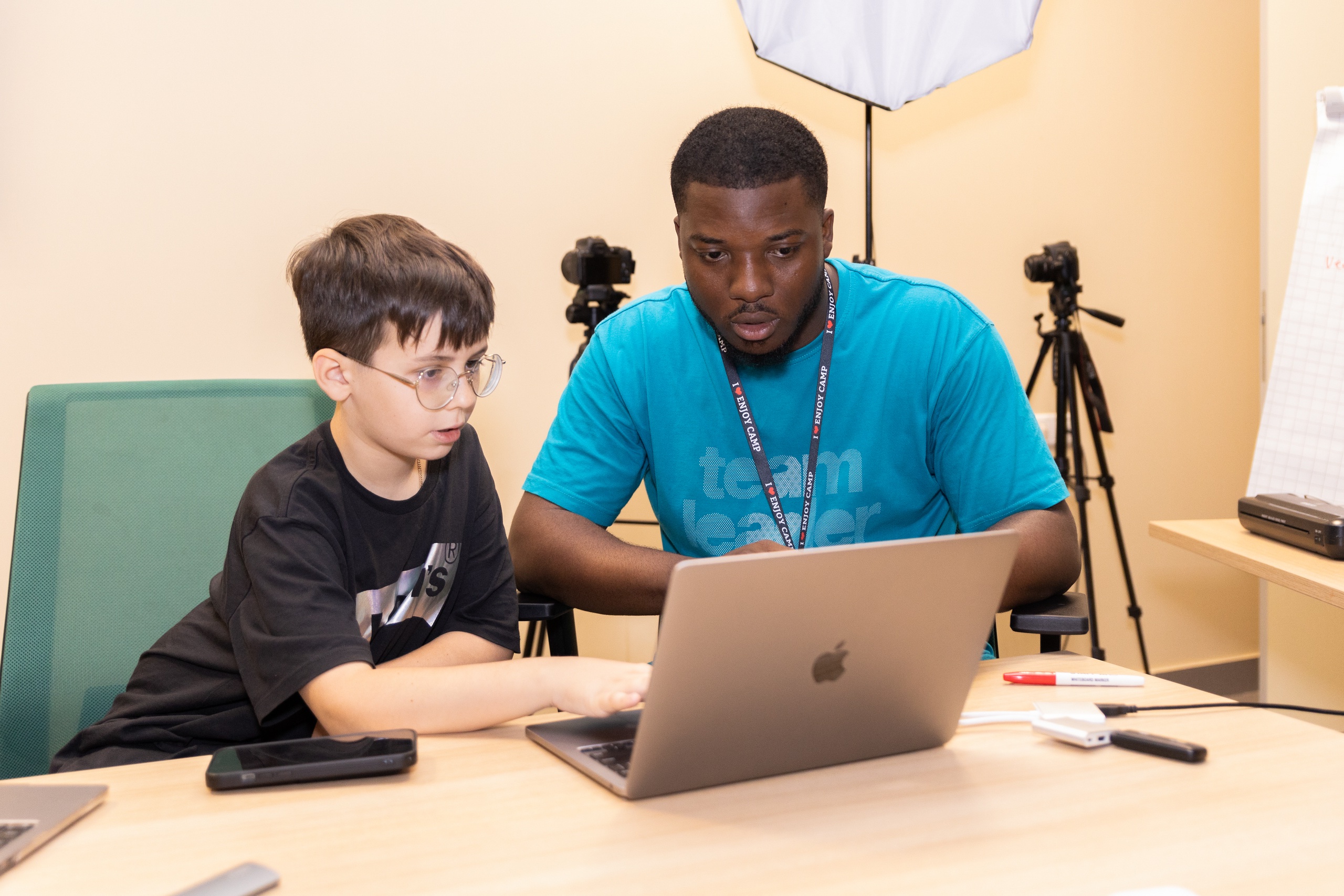 Enjoy Camp. English Жаворонки – языковой лагерь, Московская обл., Одинцово. Путевки в детский лагерь на 2026 год, фото обучения 4