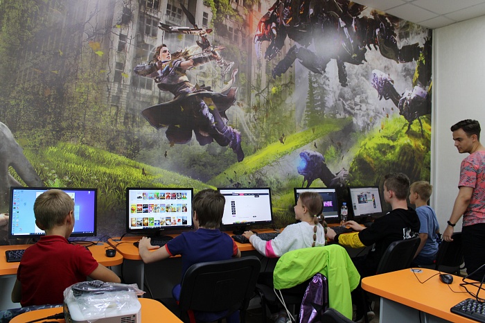 Компьютерная Академия TOP Волгоград – городской лагерь, Волгоград. Путевки в детский лагерь на 2024 год, фото 5