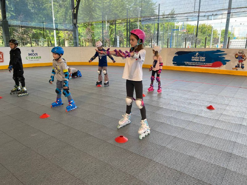 «Кэмпы на стадионе Курчатовец», Москва, м. Щукинская – 3.