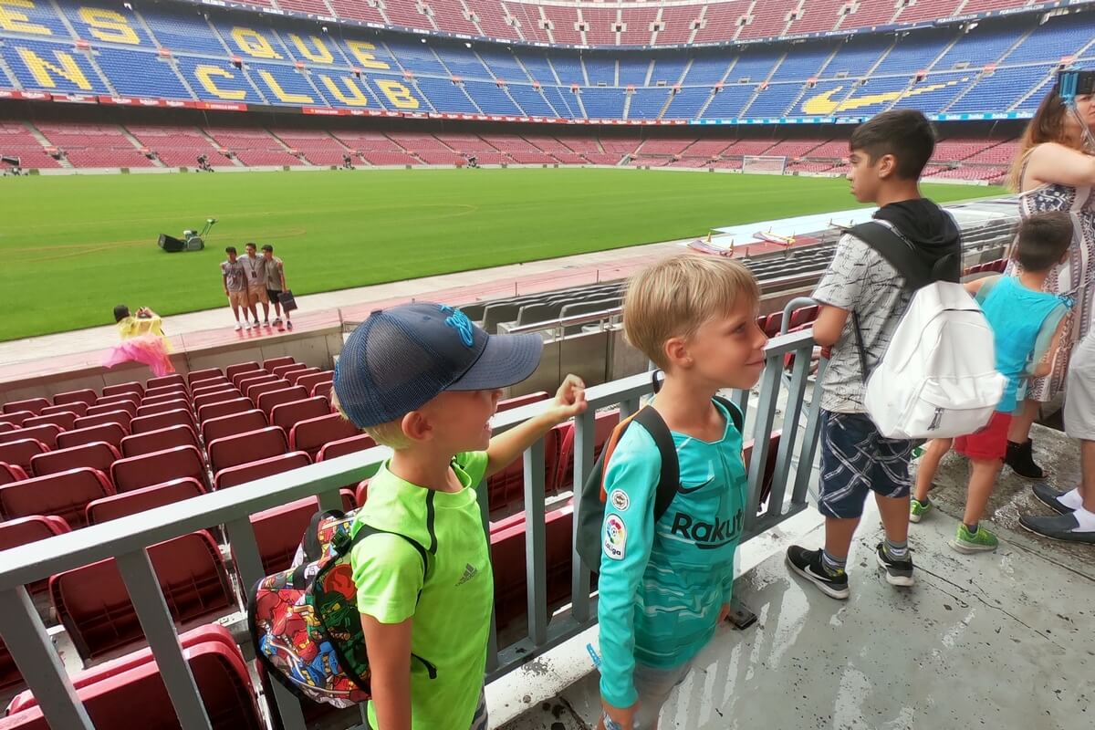 «Футбольный лагерь в Испании» – спортивный лагерь, Барселона. Путевки в детский лагерь на 2023 год, фото 5