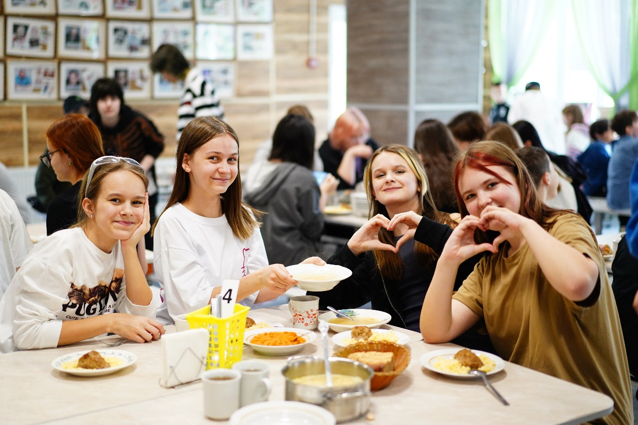 Детская Республика Поленово – творческий лагерь, Тульская область, Заокский р-н. Путевки в детский лагерь на 2026 год, фото питания 1