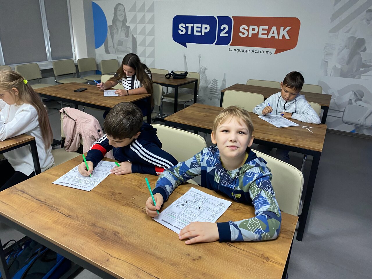 Зимний английский клуб Step2Speak – городской лагерь, Калининград. Путевки в детский лагерь на 2023 год, фото 4