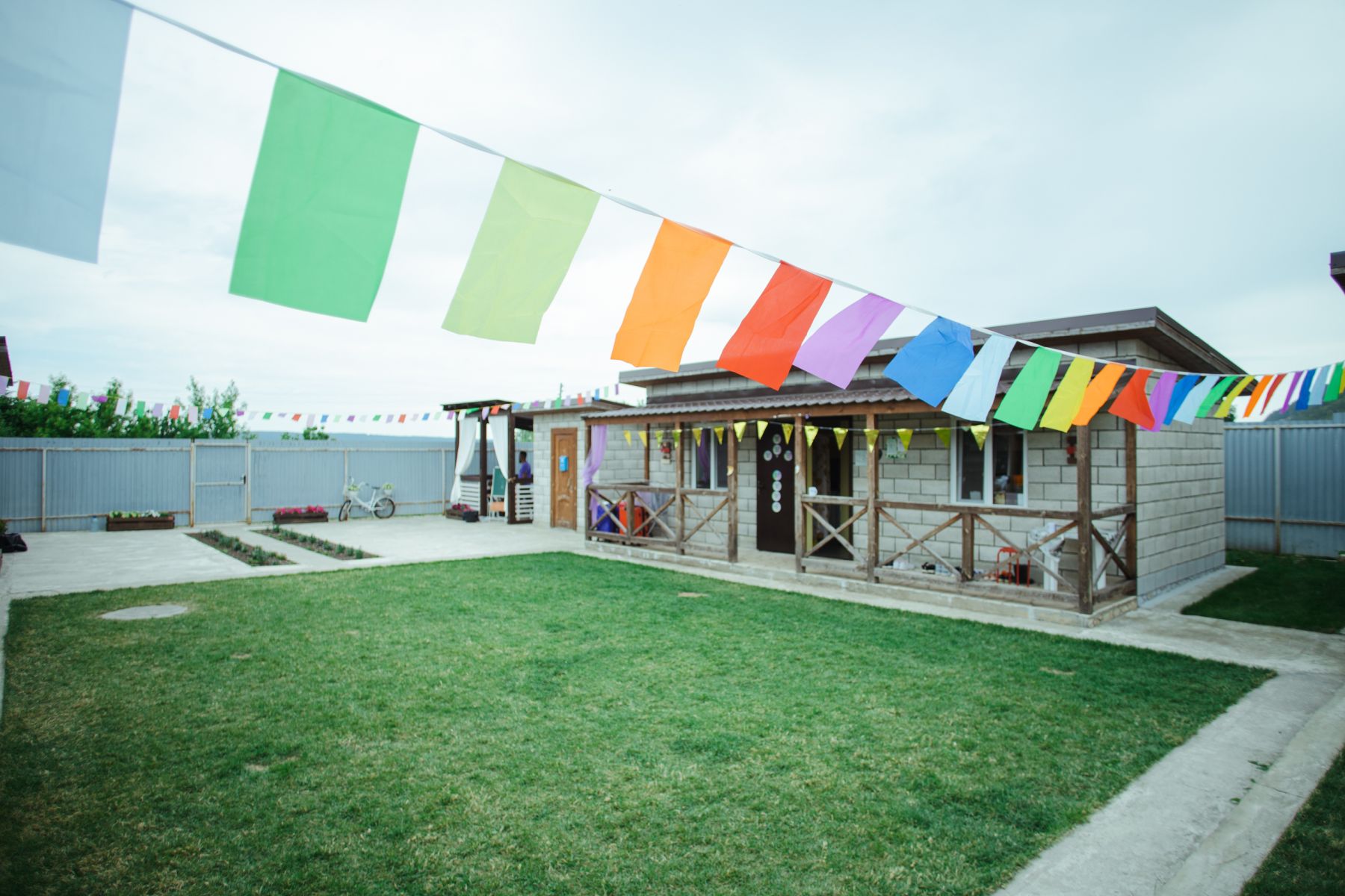 People School. English Camp – языковой лагерь, Самарская обл., Ширяево. Путевки в детский лагерь на 2026 год, фото размещения 1