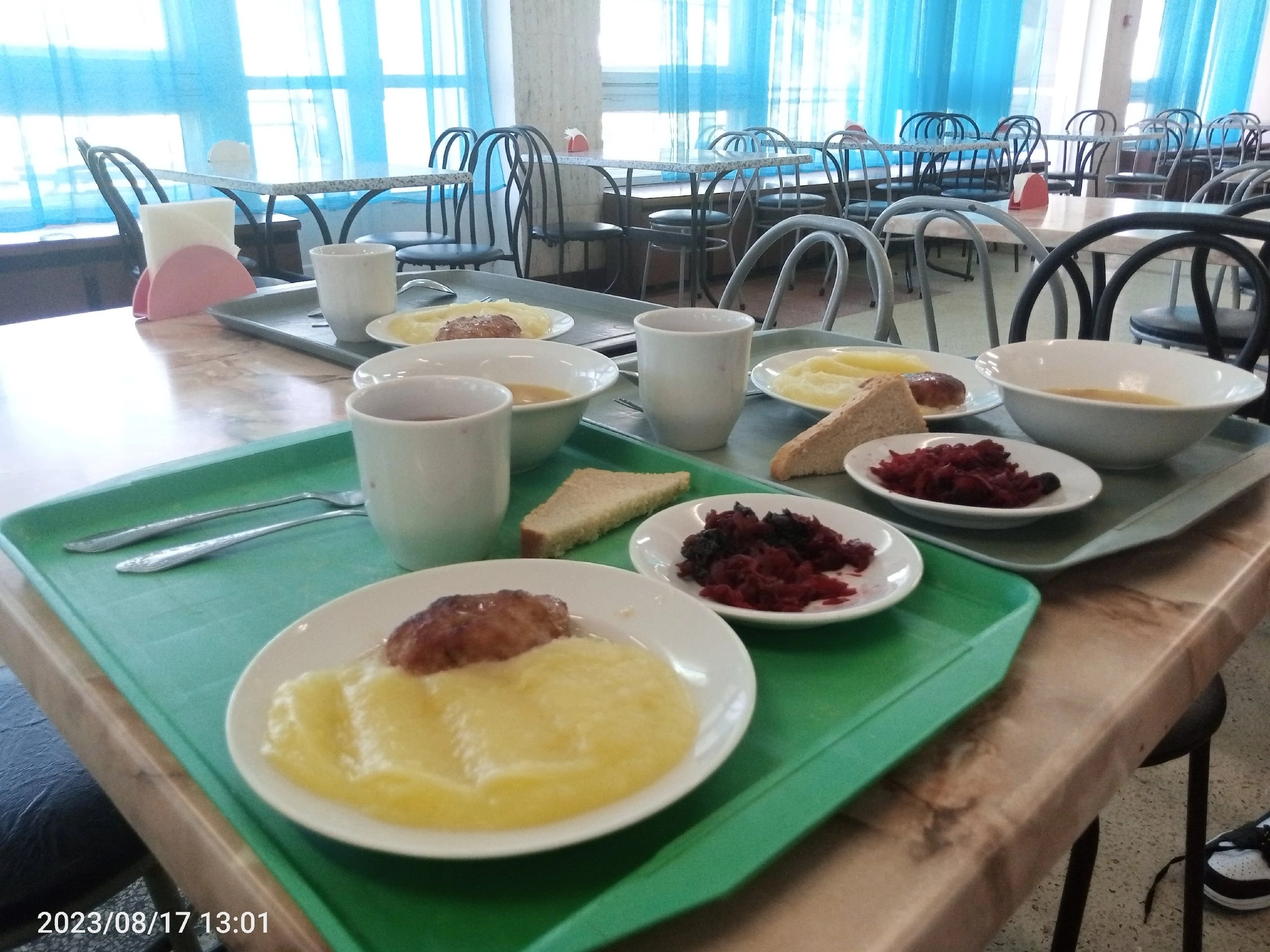 Алькадар – оздоровительный лагерь, Крым, Севастополь. Путевки в детский лагерь на 2024 год, фото питания 10