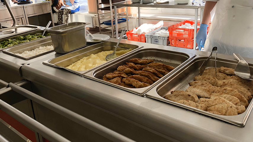 AzimovCamp в ДОЛ Буревестник – IT и математический лагерь, Санкт-Петербург, Курортный р-н. Путевки в детский лагерь на 2026 год, фото питания 4