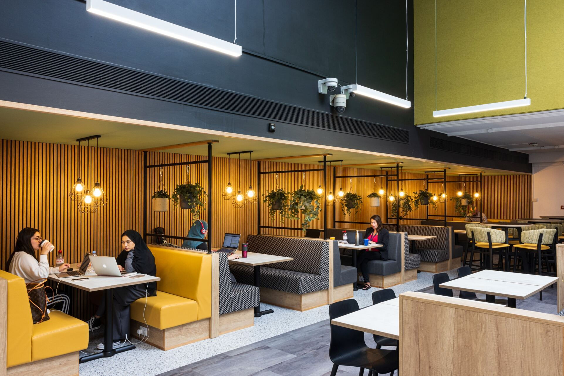 «Anglia Ruskin University», Великобритания, Кембридж – 4.