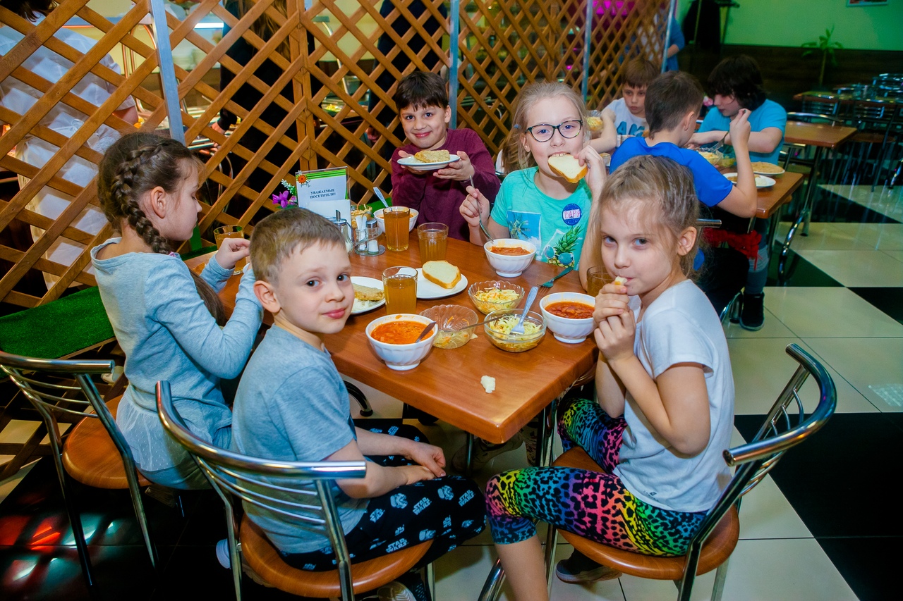 «СкалоКлуб» – спортивный лагерь, Москва, 3 филиала. Путевки в детский лагерь на 2023 год, фото питания 1