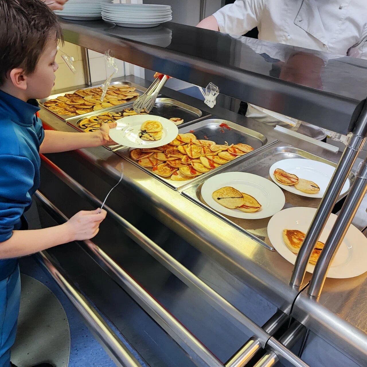 Международная школа Санкт-Петербурга ISSPb – детская программа, Санкт-Петербург, м. Чкаловская. Путевки на детские программы на 2026 год, фото питания 1