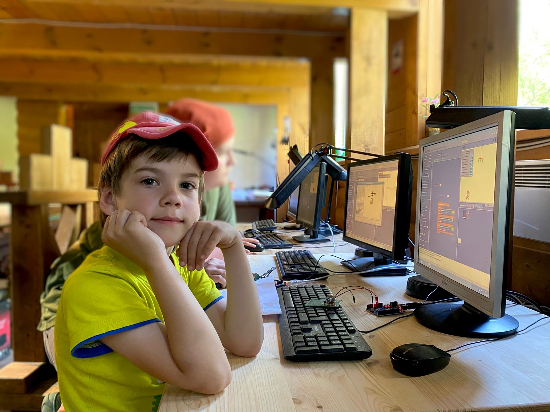«AzimovCamp» – путевки в летний детский компьютерный лагерь 2023, Ленинградская область, Выборгский район – 7.