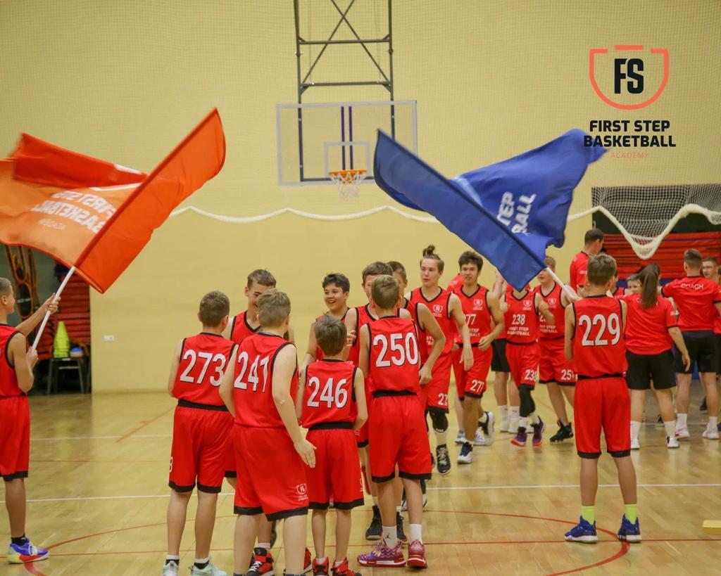 "Зимний баскетбольный лагерь "Первый Шаг"" - обучение