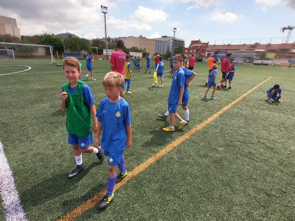 «Футбольный лагерь в Испании» – спортивный лагерь, Барселона. Путевки в детский лагерь на 2023 год, фото 10