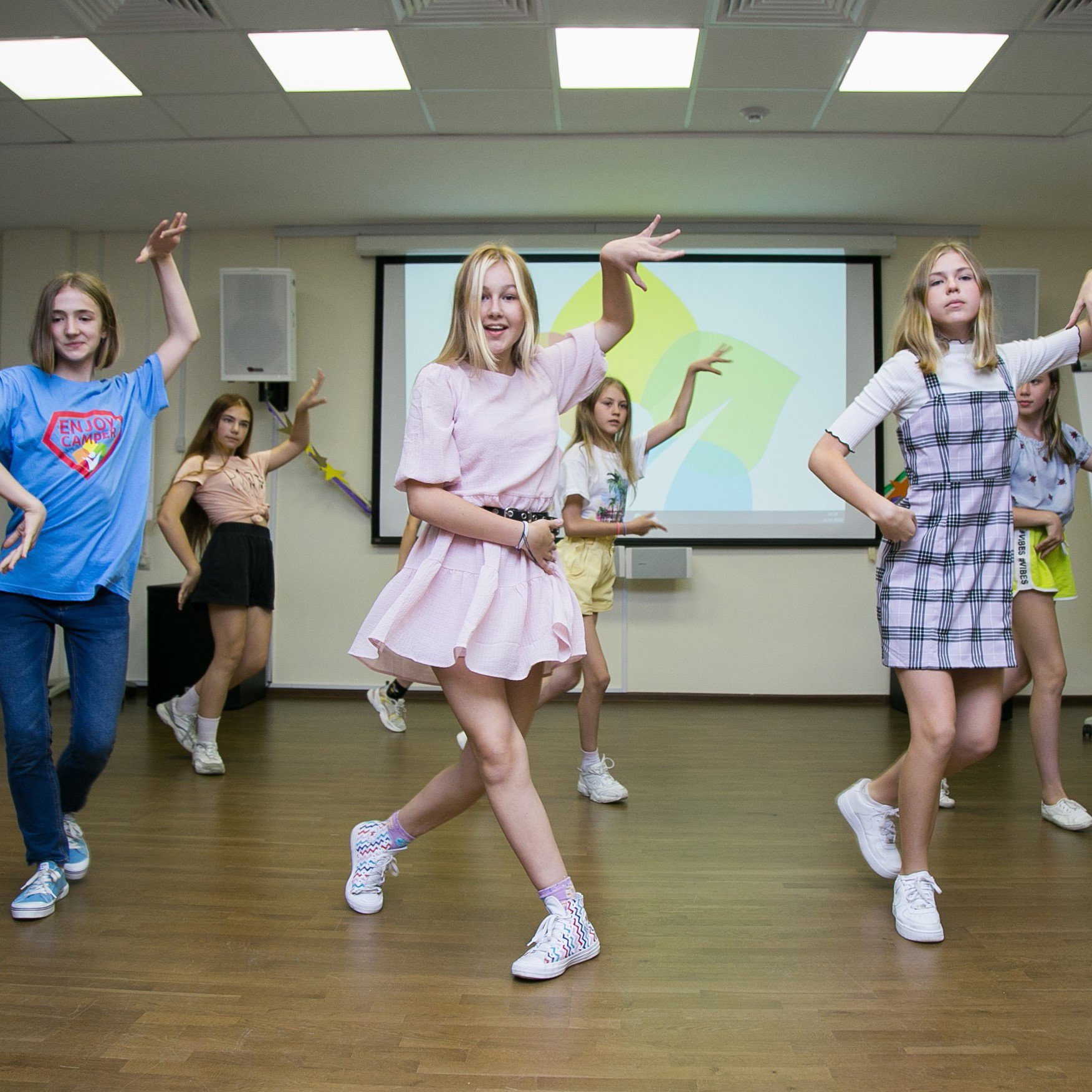 Enjoy Dance – лагерь с бассейном, Калужская область, Жуковский район. Путевки в детский лагерь на 2024 год, фото обучения 1