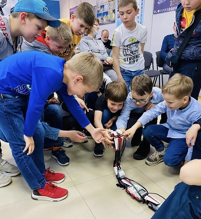 Компьютерная Академия TOР Мытищи Летние IT-каникулы – детская программа, Московская область, Мытищи. Путевки на детские программы на 2026 год, фото 7