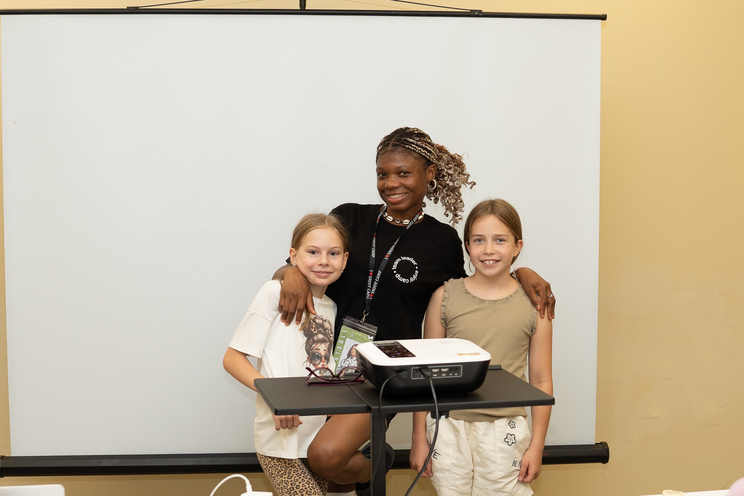 Enjoy Camp. English Жаворонки – языковой лагерь, Московская обл., Одинцово. Путевки в детский лагерь на 2026 год, фото обучения 5