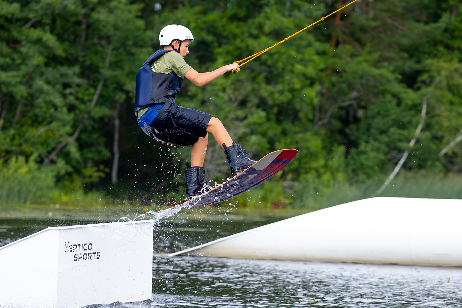 MULTIRIDERS Глэмпинг-лагерь у озера в Пскове – детская программа, Санкт-Петербург - Псков. Путевки на детские программы на 2026 год, фото программы 3