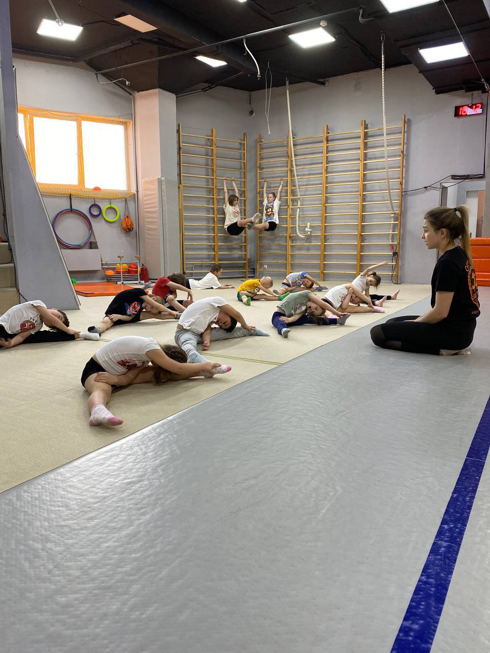 JoyGym – городской лагерь, Москва, м. Тушинская . Путевки в детский лагерь на 2026-2027 год, фото программы 2