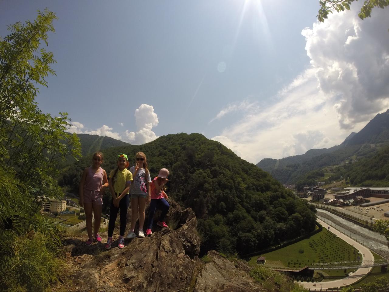 TIROL CLUB – туристический лагерь, Краснодарский край, Сочи (Красная Поляна). Путевки в детский лагерь на 2026-2027 год, фото программы 3