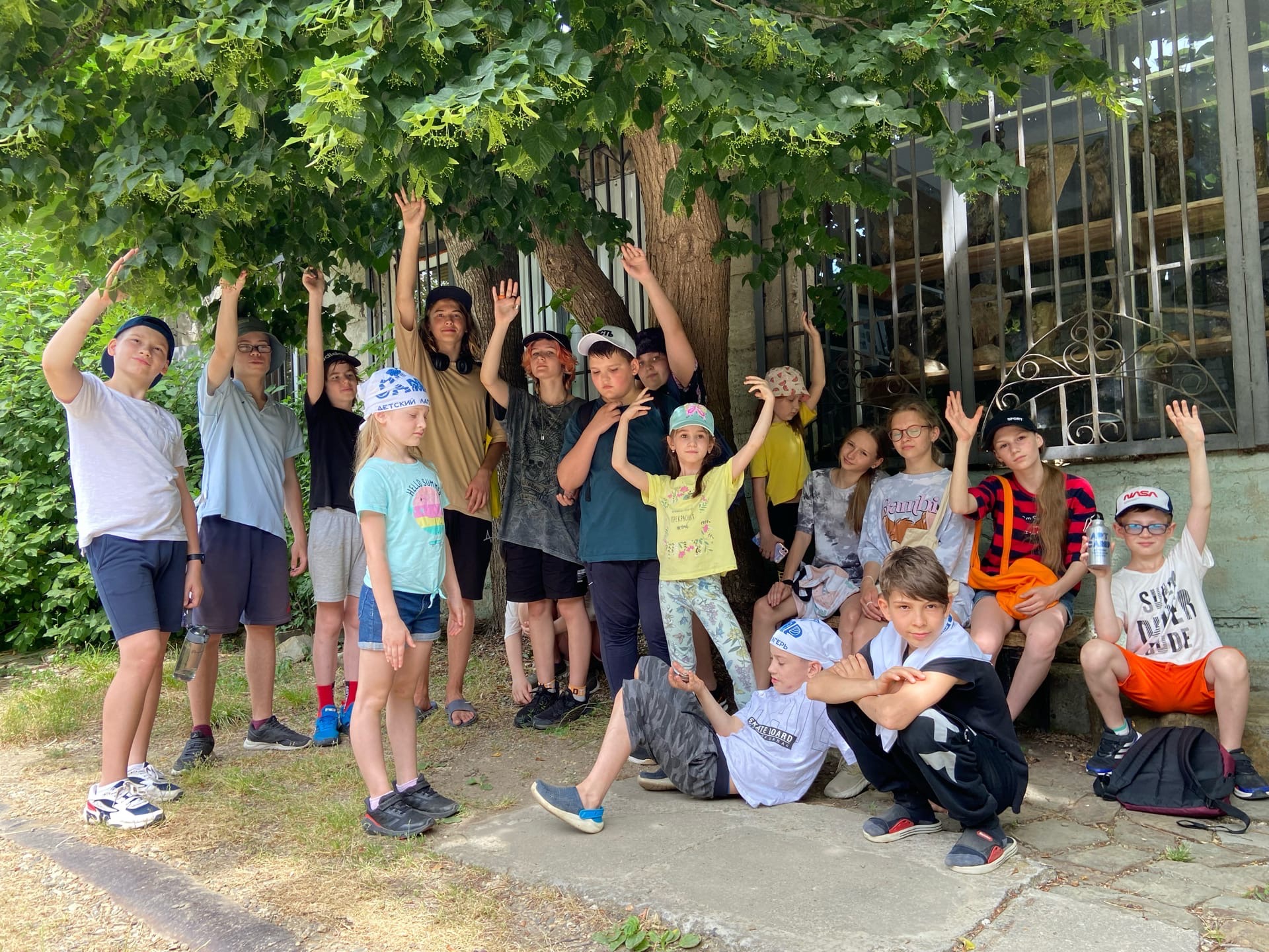 ArtCamp – творческий лагерь, Ленинградская обл., Лужский р-н. Путевки в детский лагерь на 2026 год, фото программы 9