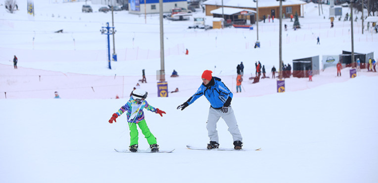 Komandor Camp. Горные лыжи и сноуборд. Рязань – спортивный лагерь, Рязанская обл., дер. Секиотово. Путевки в детский лагерь на 2026 год, фото 14