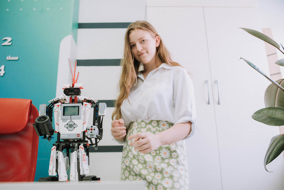 Летние IT-каникулы в Прокопьевске. Академия ТОР – городской лагерь, Прокопьевск. Путевки в детский лагерь на 2026-2027 год, фото программы 2