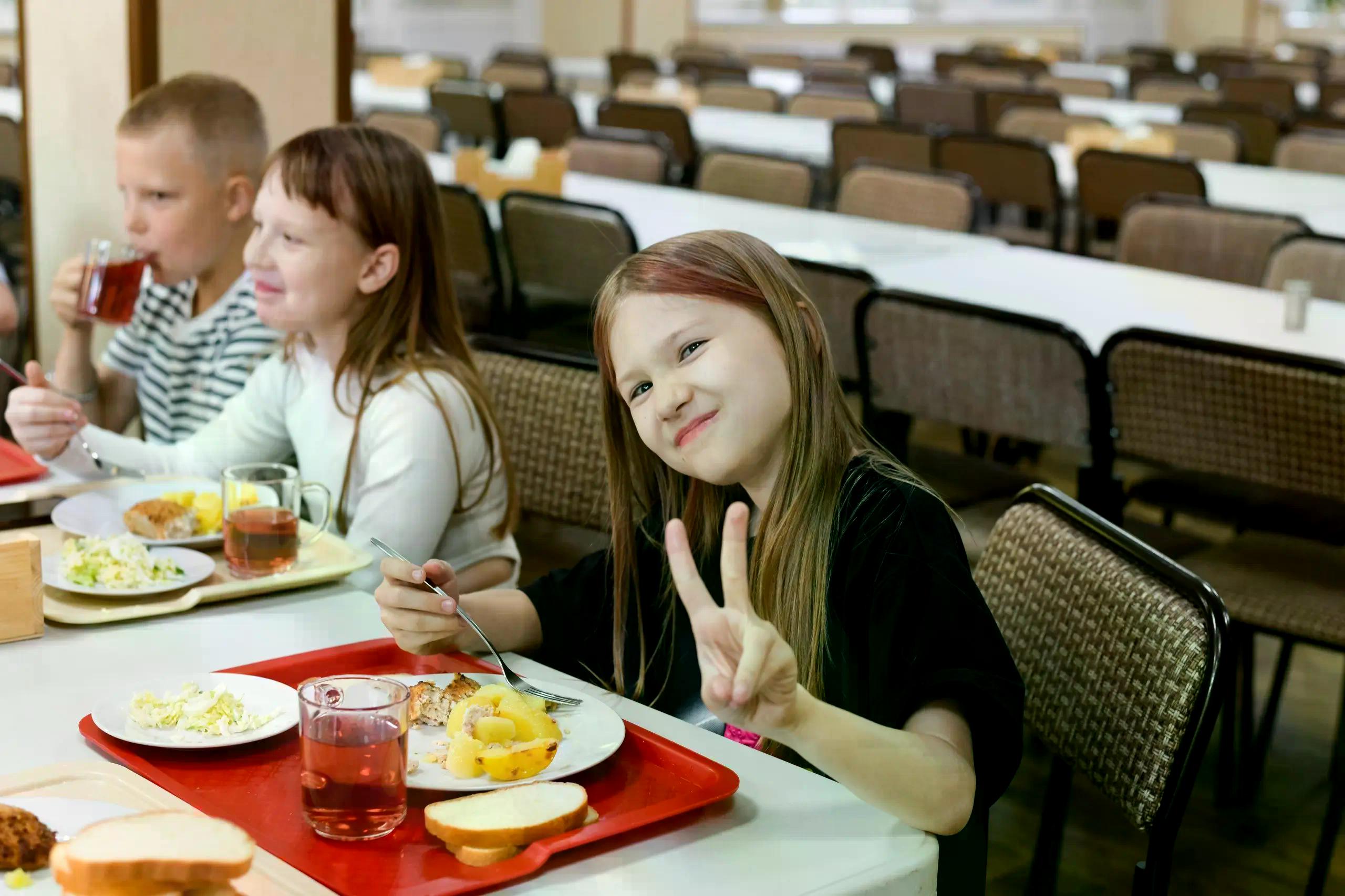 Enjoy Camp Art. Головинка – творческий лагерь, Калужская обл., Жуковский р-н. Путевки в детский лагерь на 2026 год, фото питания 8